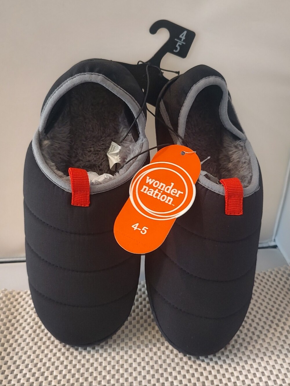Wonder Nation Boys Size 4/5 Slippers Lined House Slippers NWT Black/Gray NWT